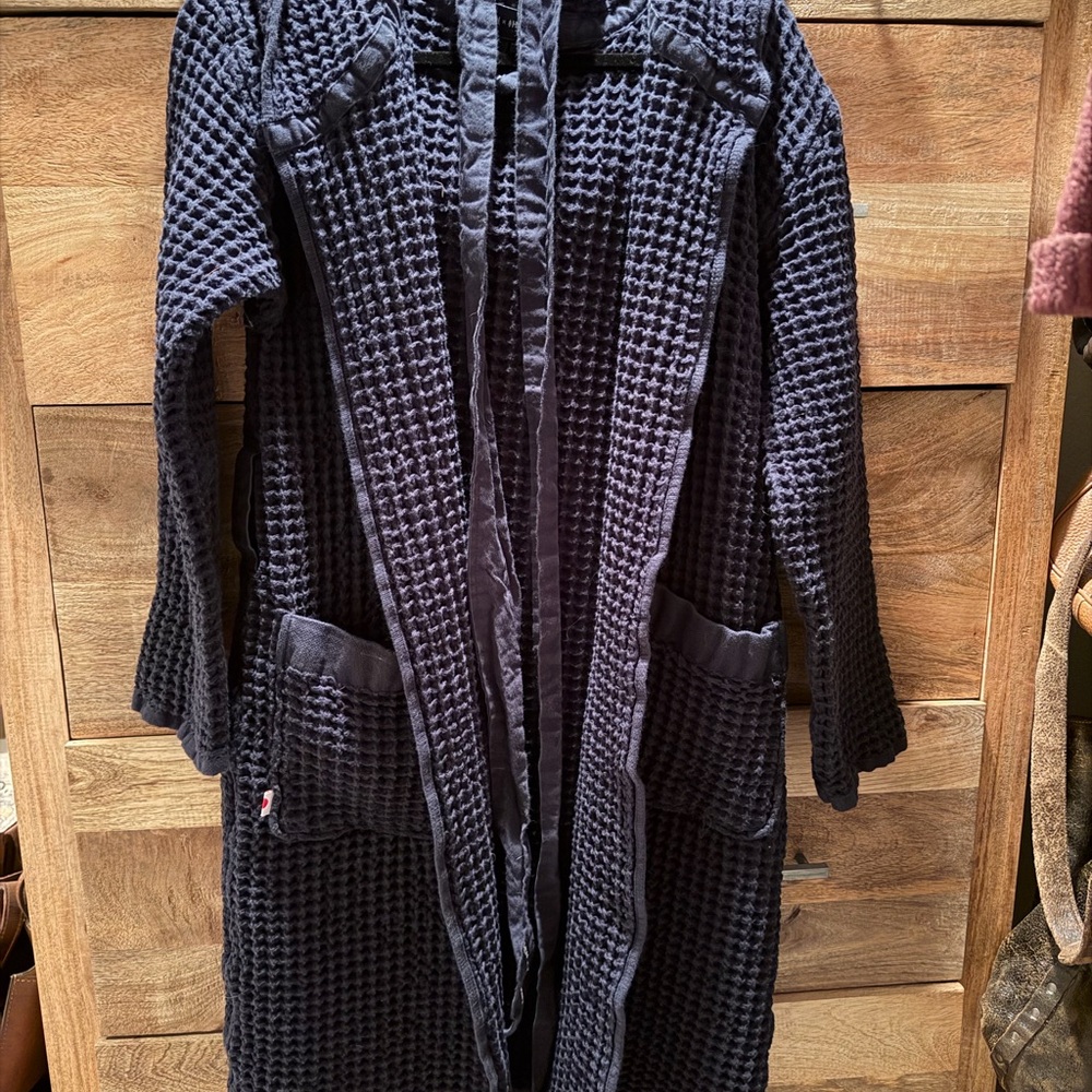 Onsen x Huckberry hooded waffle robe, small unisex